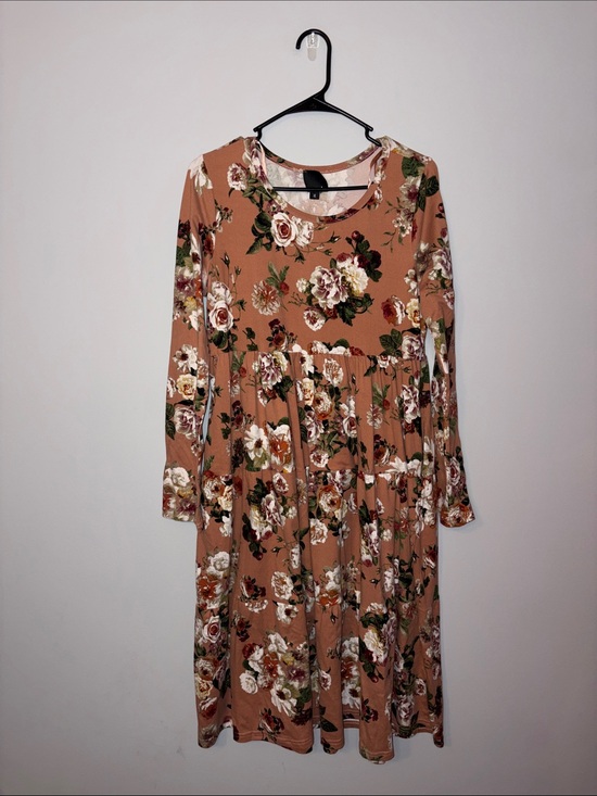 Sweet Claire Dresses & Skirts - Sweet Claire Mauve Pink Floral Long Sleeve Tiered Midi Dress Medium